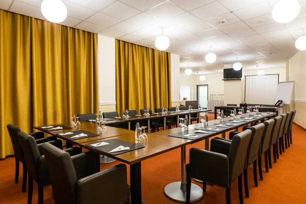 Royal International Leipzig - Resim 32