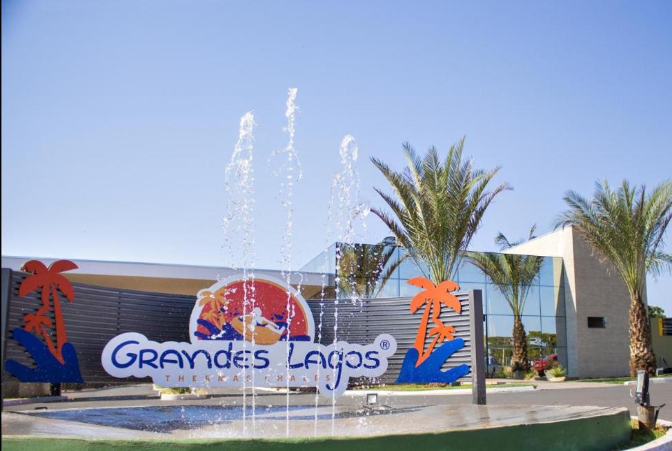  Grandes Lagos Resort Chalé
