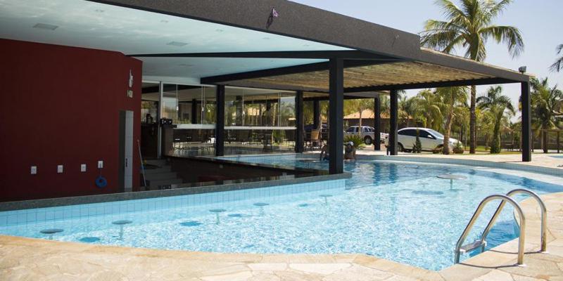  Grandes Lagos Resort Chalé