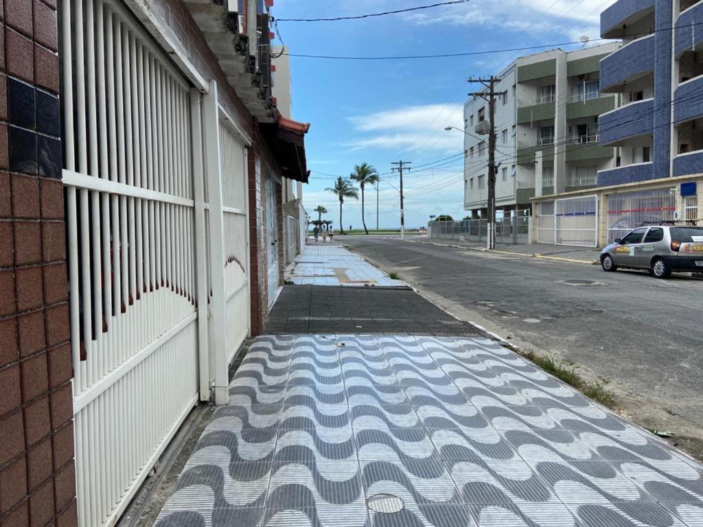  CASA AO LADO DA PRAIA - VL CAIÇARA - PRAIA GRANDE