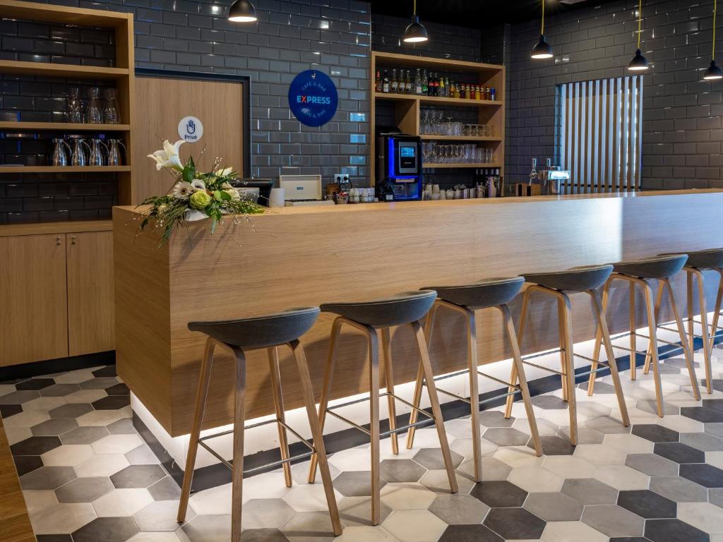 Holiday Inn Express - Nice - Grand Arenas by IHG - Resim 32