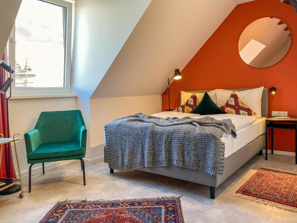 Astoria Apartments - One-Bedroom Apartment