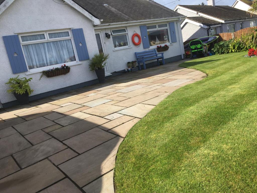 Willow Bank, Cemaes Bay (updated prices 2024)