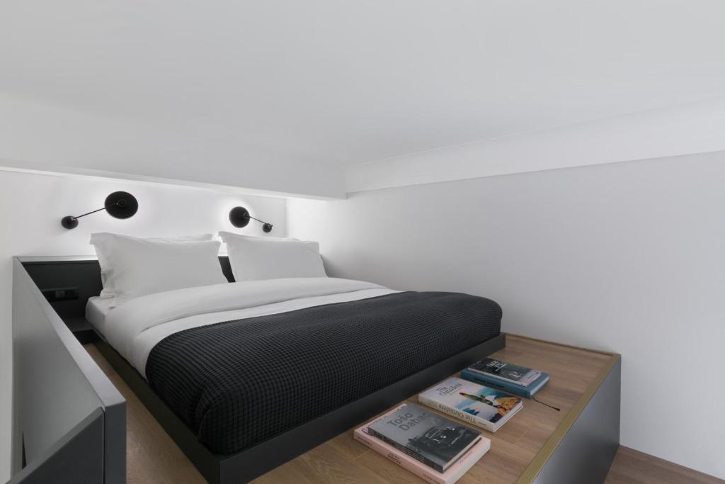 Bumblebee Luxury Apartments 2 - 17