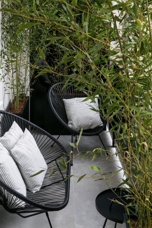 Bumblebee Luxury Apartments 2 - 4