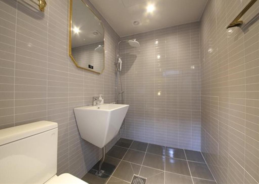 Koupelna v ubytování Busan Seomyeon Business Hotel J7
