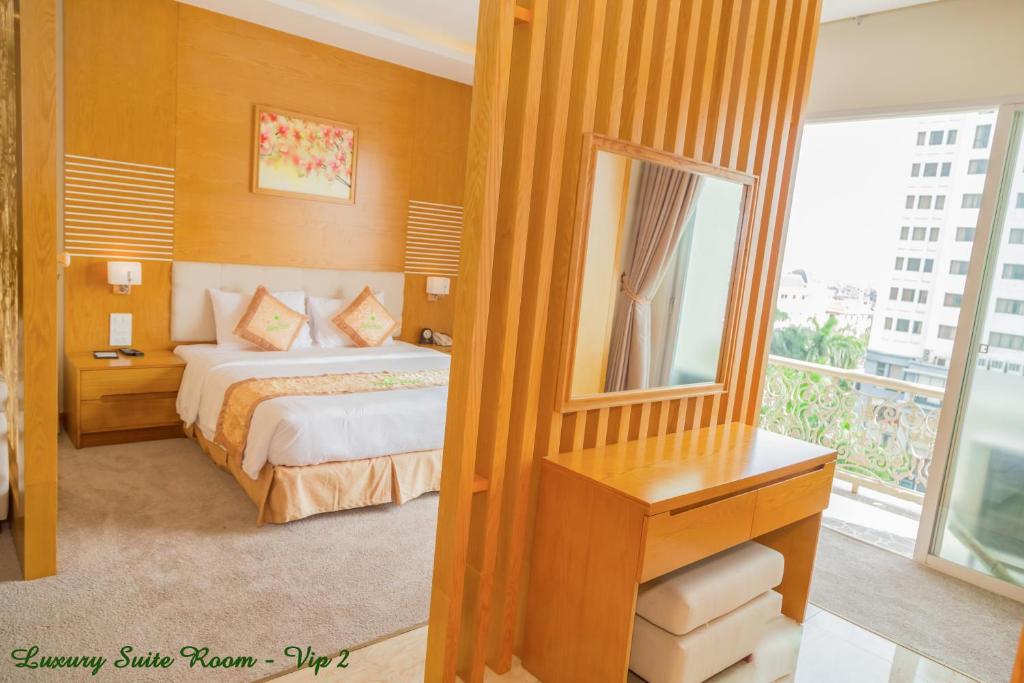 Palm Hotel Thanh Hoa - ジュニアスイート バルコニー付