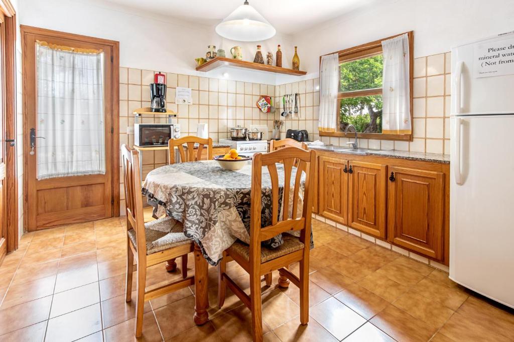 Kuchyň nebo kuchyňský kout v ubytování Villa Sol Roma