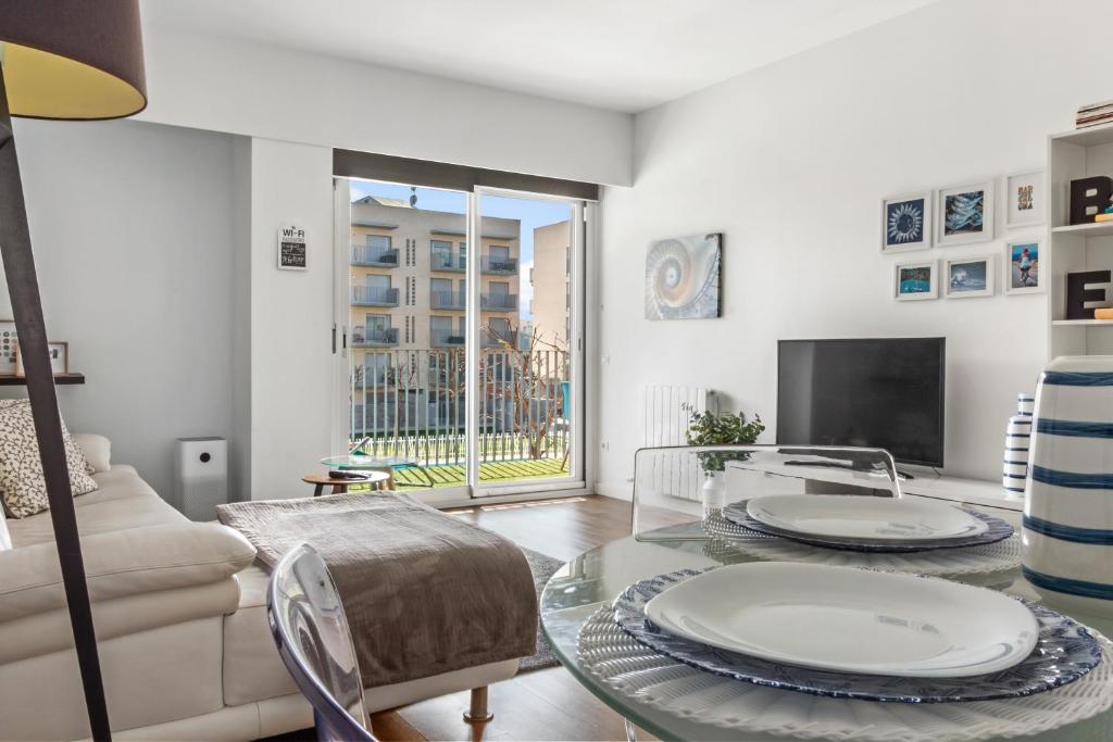 Fotografia z galérie ubytovania LOVELY NEW APARTMENT 5 Min WALK TRAIN STATION 7 Min TO CALAFELL BEACH v destinácii Calafell
