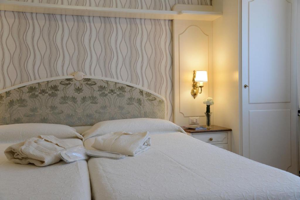 Hotel Metropole Suisse - Superior Double Or Twin Room With Lake View
