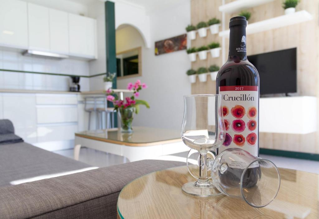 Kuchyň nebo kuchyňský kout v ubytování Apartamentos La Tegala