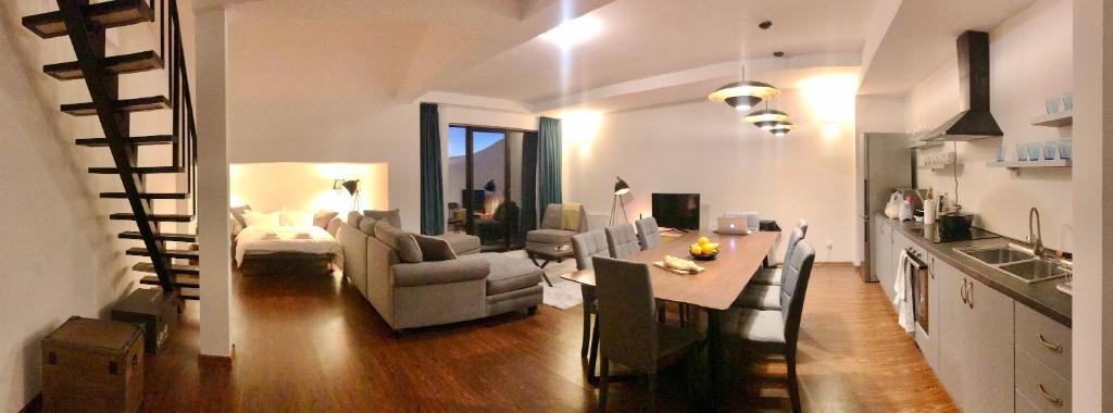 TV a/nebo společenská místnost v ubytování GVC 4-room 421 New Gudauri