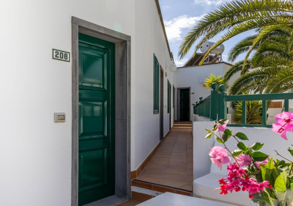 Fotografie z fotogalerie ubytování Apartamentos La Tegala v destinaci Puerto del Carmen