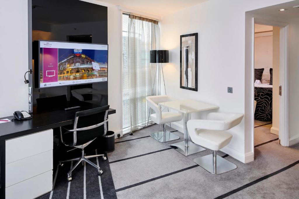 Crowne Plaza Manchester City Centre, an IHG Hotel - One-Bedroom King Suite
