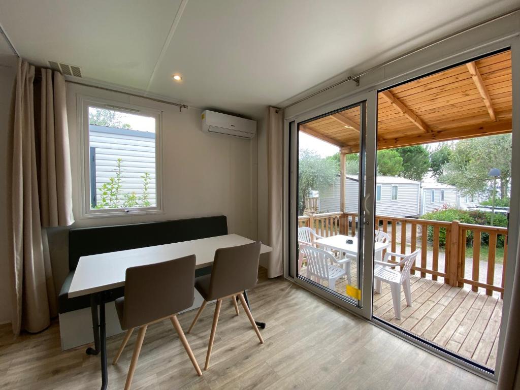 Balkon oz. terasa v nastanitvi Camping Serenella