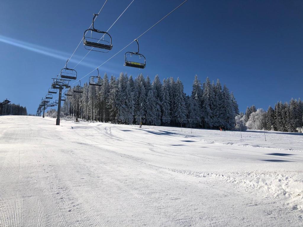 Vstup a terasa chalupy
