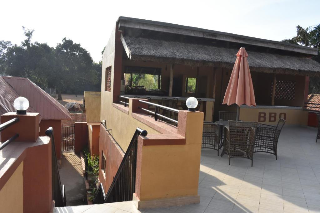 Secrets Guest House tesisinde bir balkon veya teras