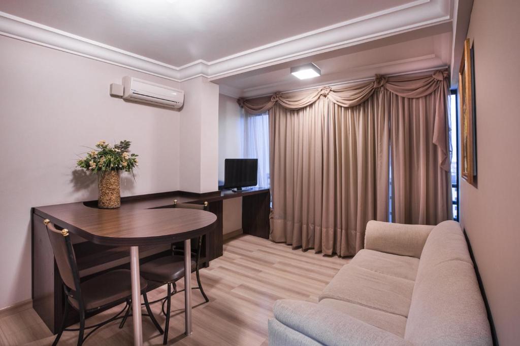  Hotel Lang Palace