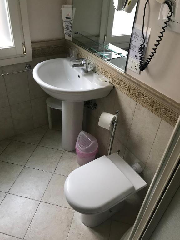 Koupelna v ubytování B&B a le Boteghe