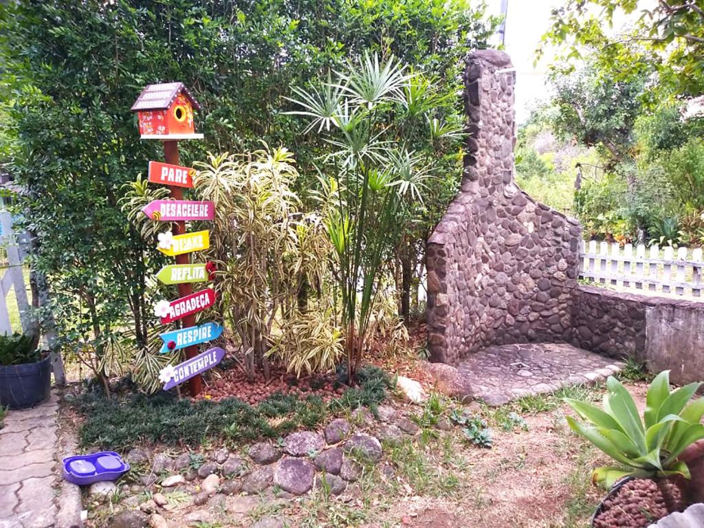  Casa com Wi-Fi e churrasqueira em Aldeia Velha RJ