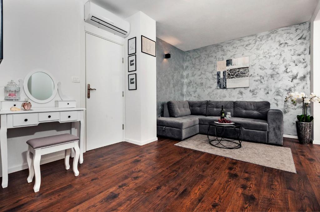 Deluxe Apartments A&A - 5