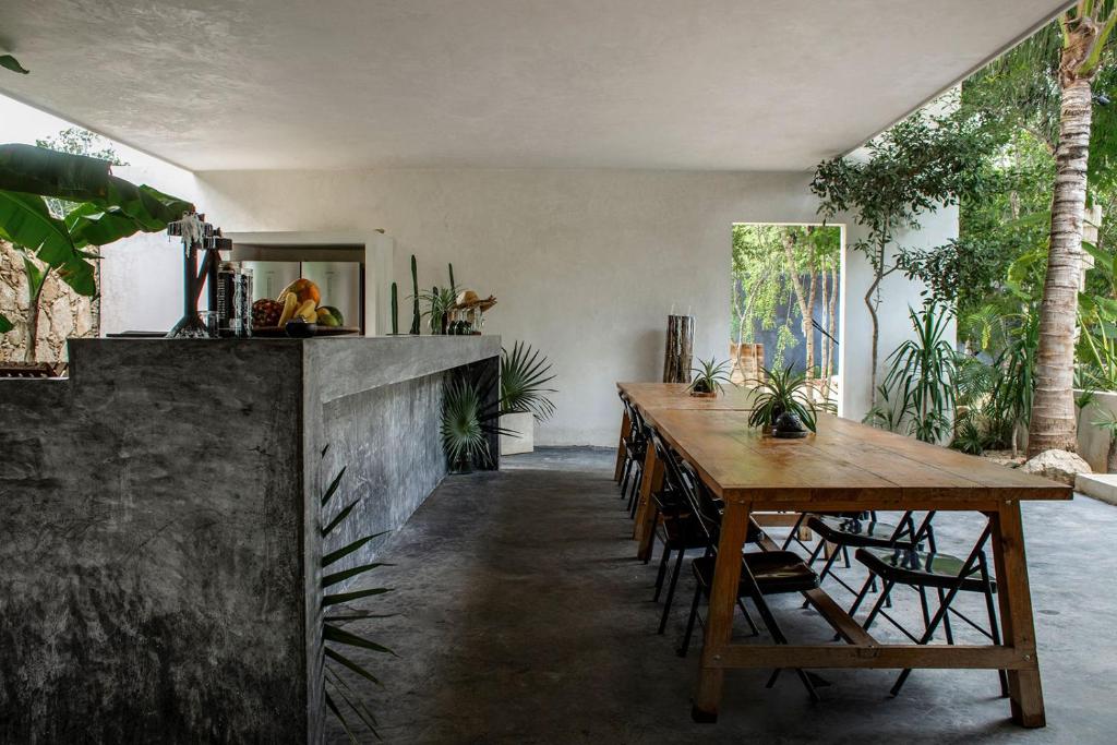 Villa in La Veleta for 16 guests