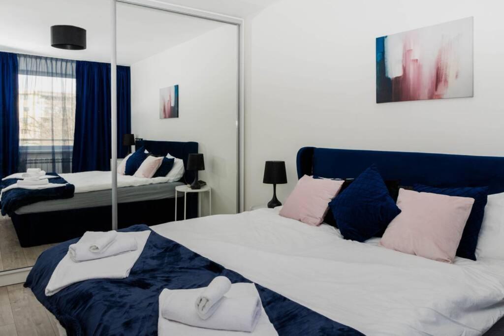 A bed or beds in a room at Maison Lux