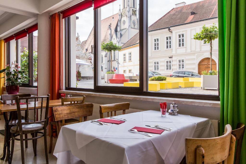 Restaurace v ubytování Hotel Stadt Melk