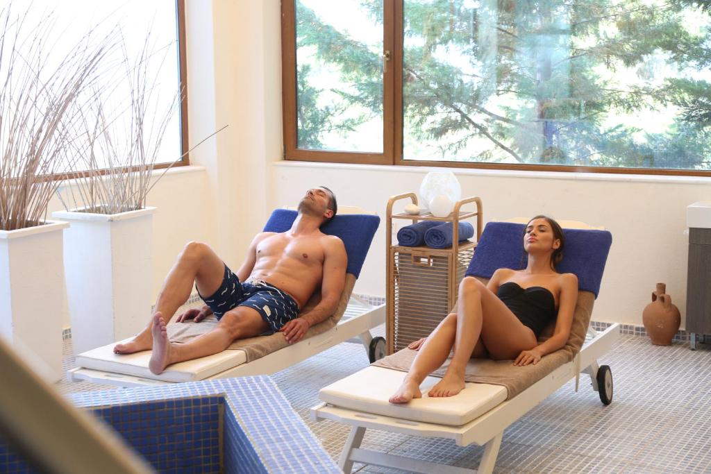 Hostia v ubytovaní Alia Palace Hotel - Adults Only 16+