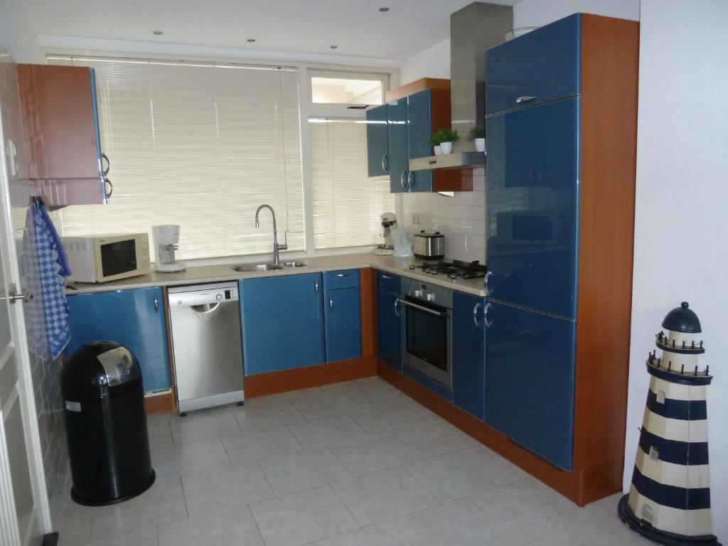 Küche/Küchenzeile in der Unterkunft Appartement "Zicht op de Vuurtoren"