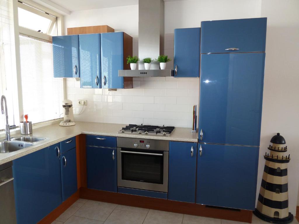 Küche/Küchenzeile in der Unterkunft Appartement "Zicht op de Vuurtoren"