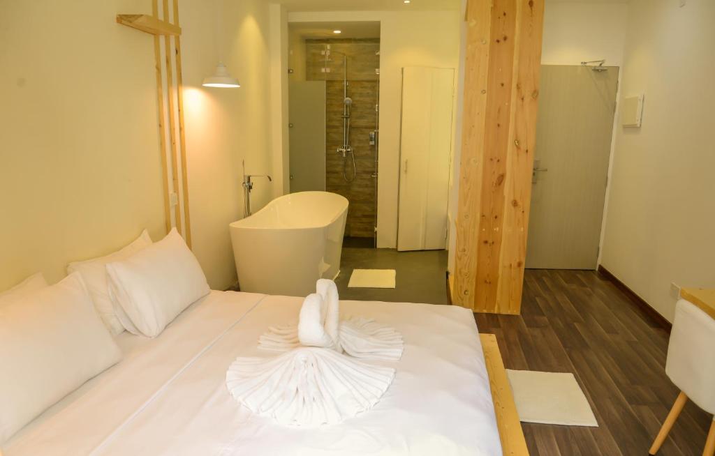 Koupelna v ubytování Portia Hotel & Spa