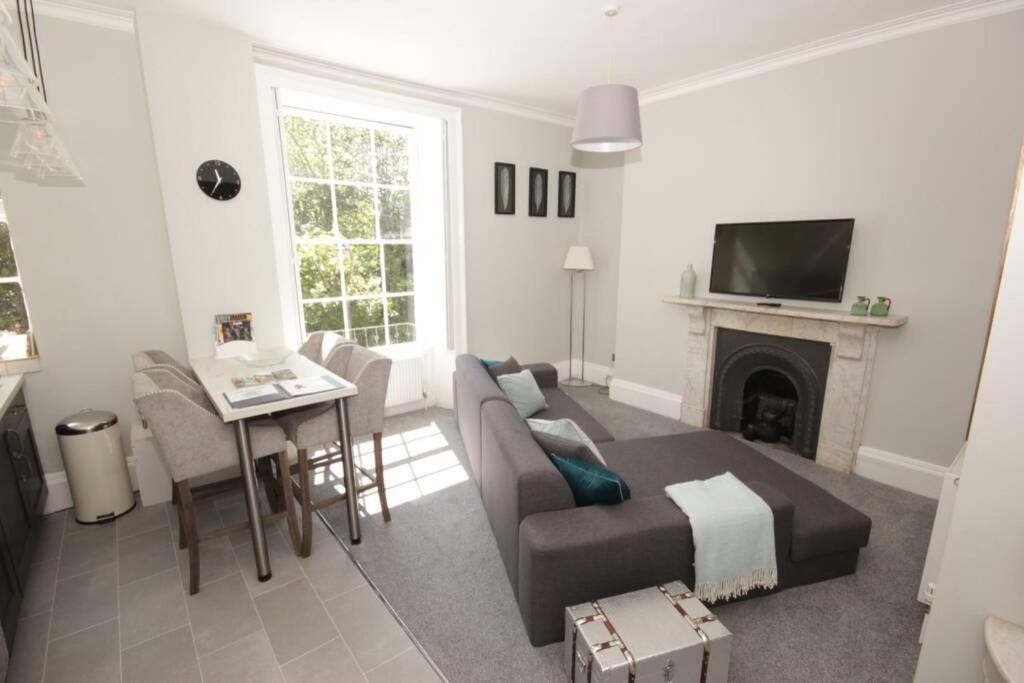 Et tv og/eller underholdning på River View