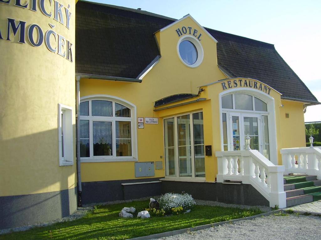 Pension Velický Zámocek - Resim 37