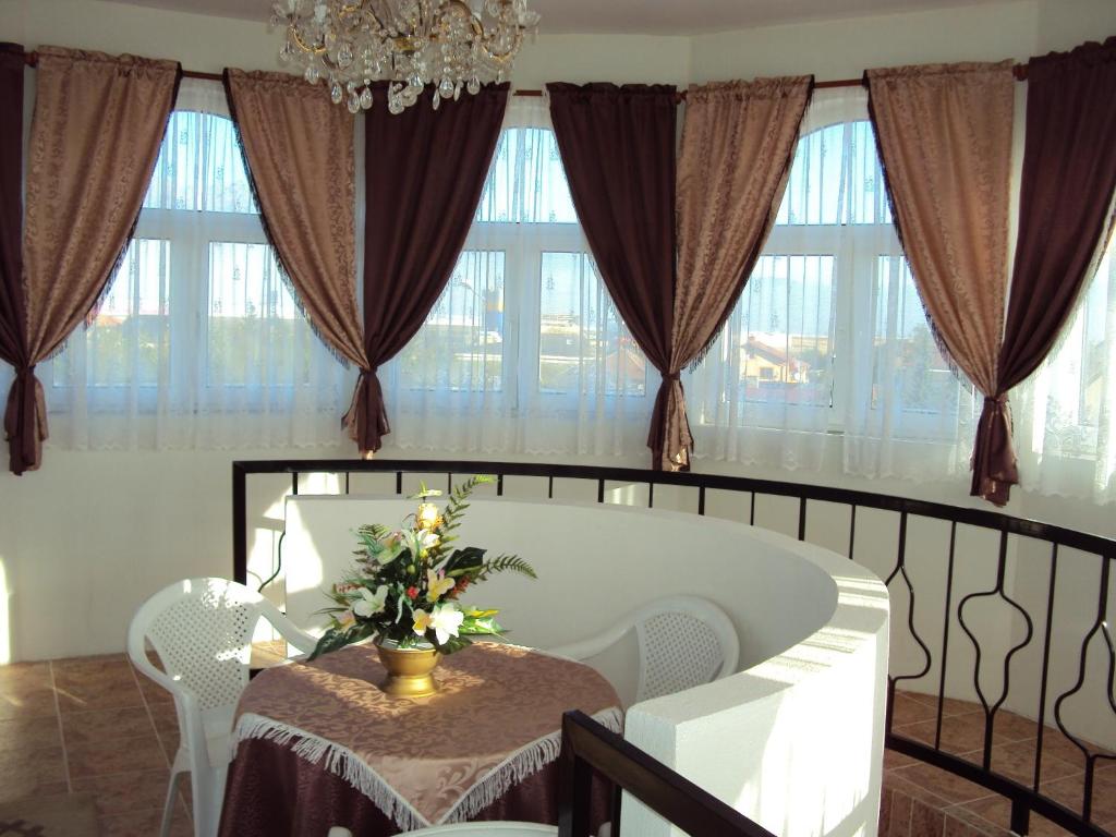 Pension Velický Zámocek - Resim 5