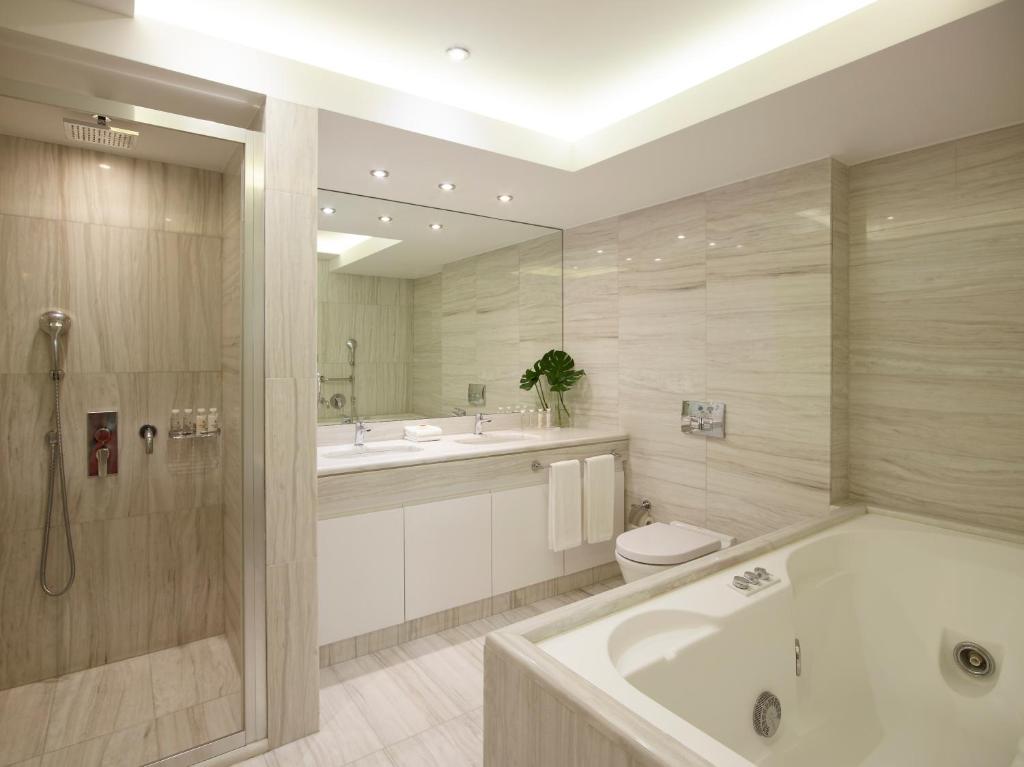 
Executive Suite Acropolis View
