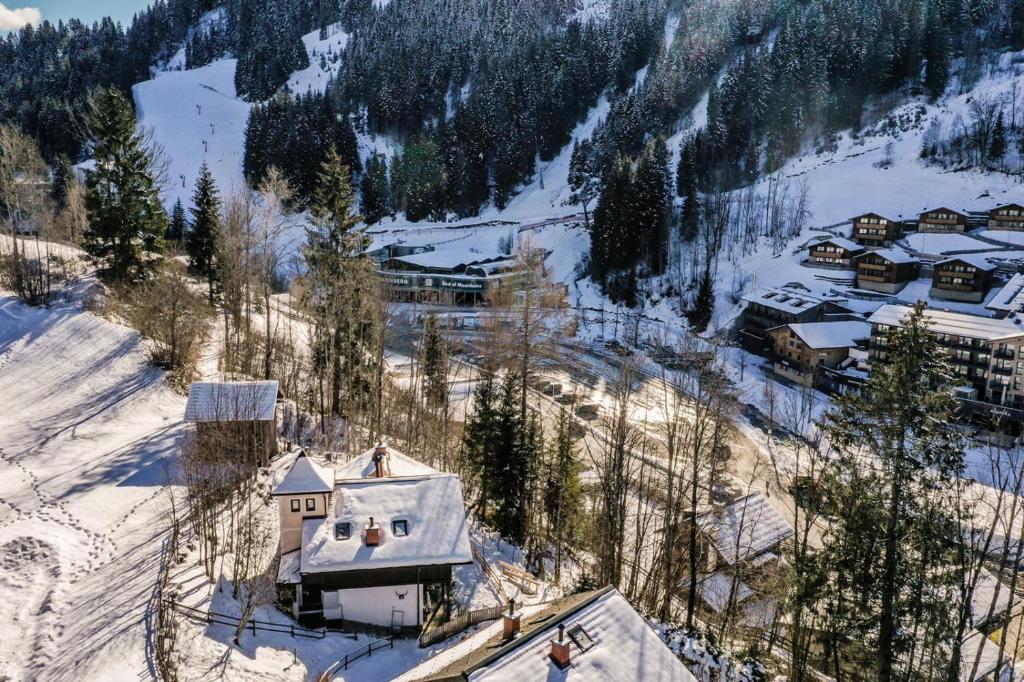 Alpin Chalets Wagrain during the winter