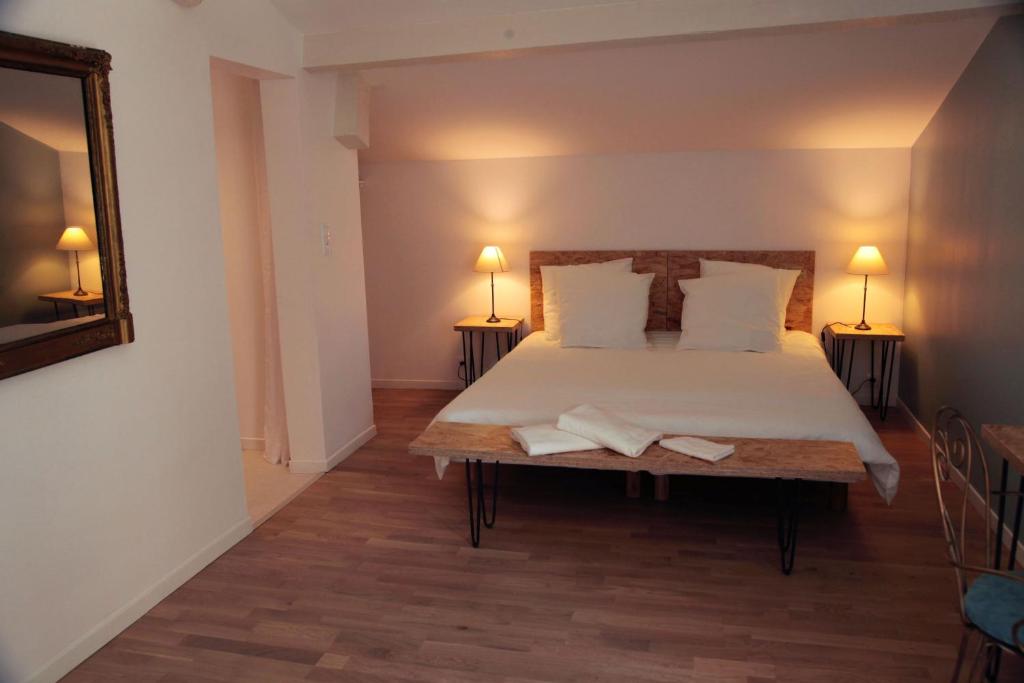 Le Clos du Théron, chambre d'hôte - Habitación Doble Con Baño Privado
