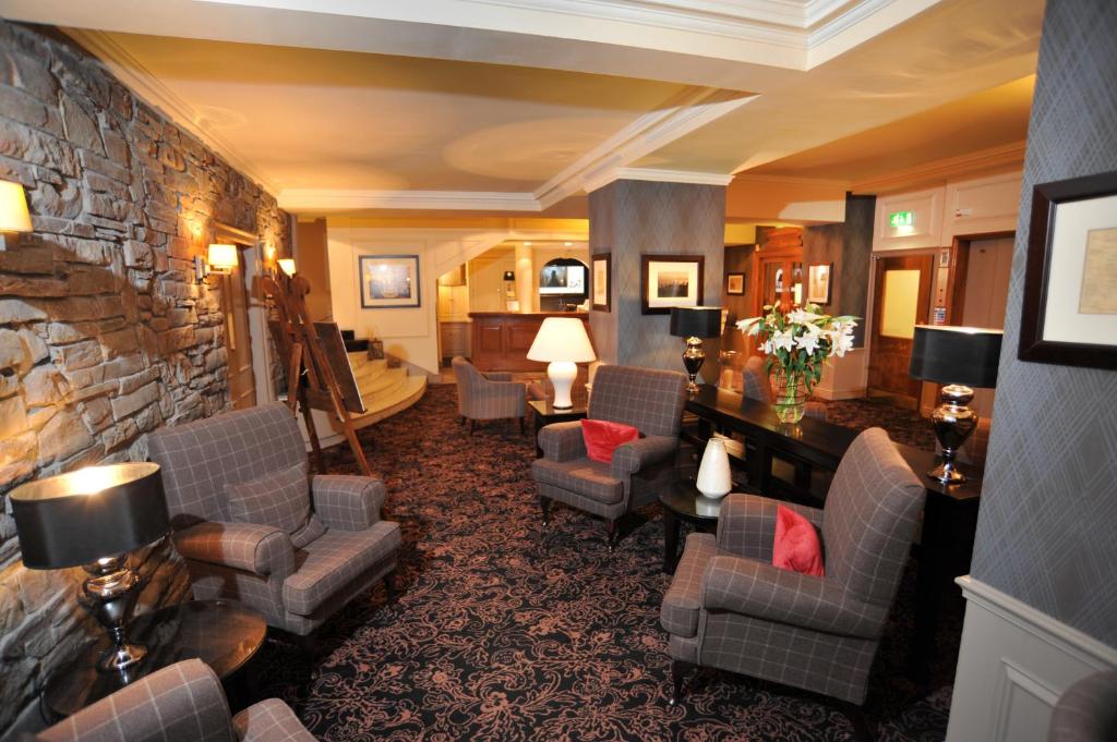 Posezení v ubytování Golden Lion Hotel
