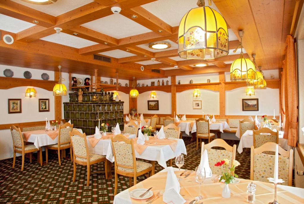 Restaurace v ubytování Schreyers Hotel Restaurant Mutzel