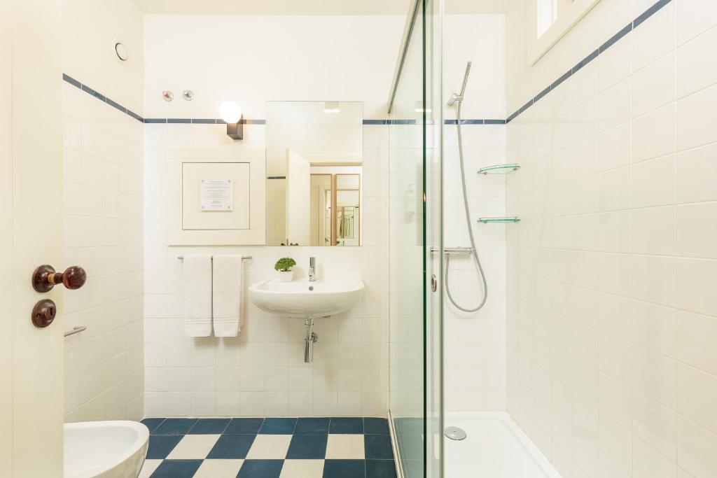 YOUROPO - Flores - 2