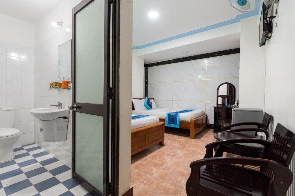 Phòng tắm tại Thanh Lan Hotel
