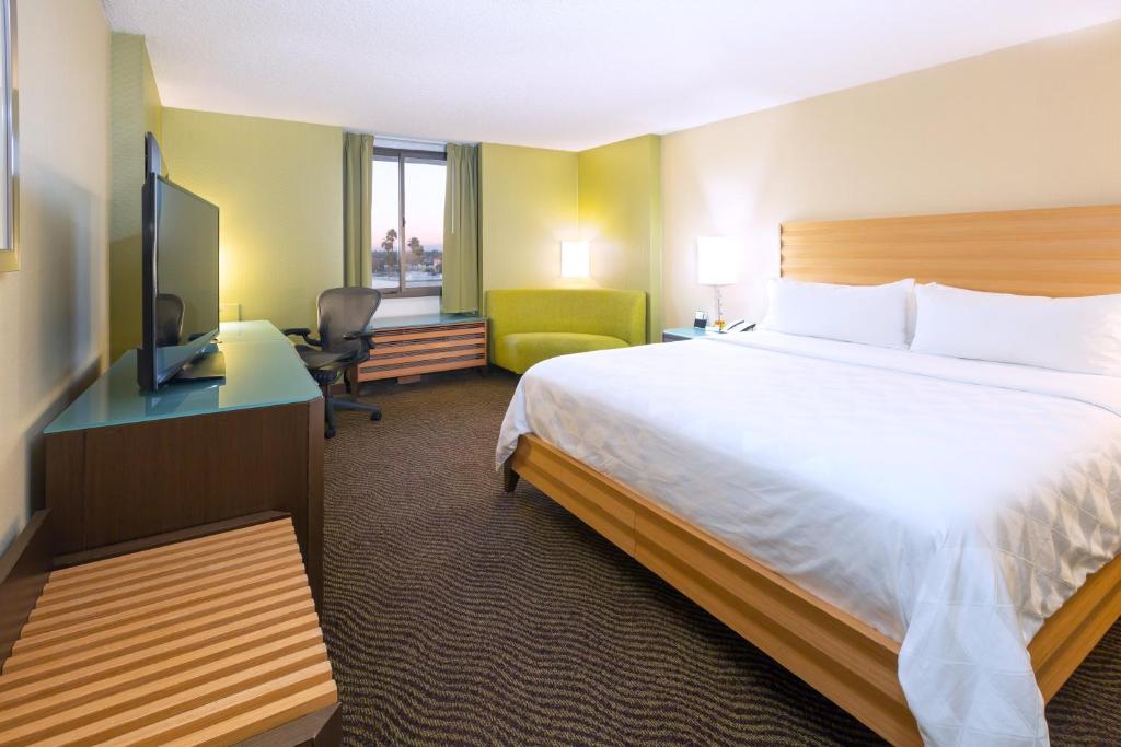 Holiday Inn San Jose-Silicon Valley, an IHG Hotel - 