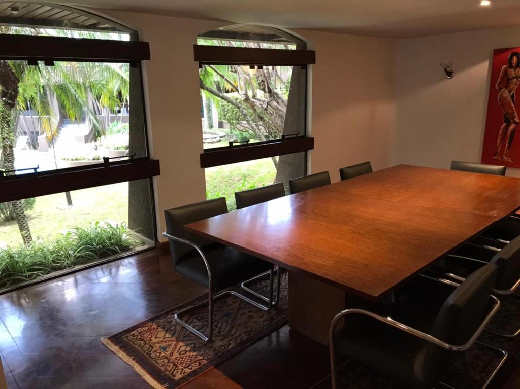  MANSÃO CHIC E SOFISTICADA
