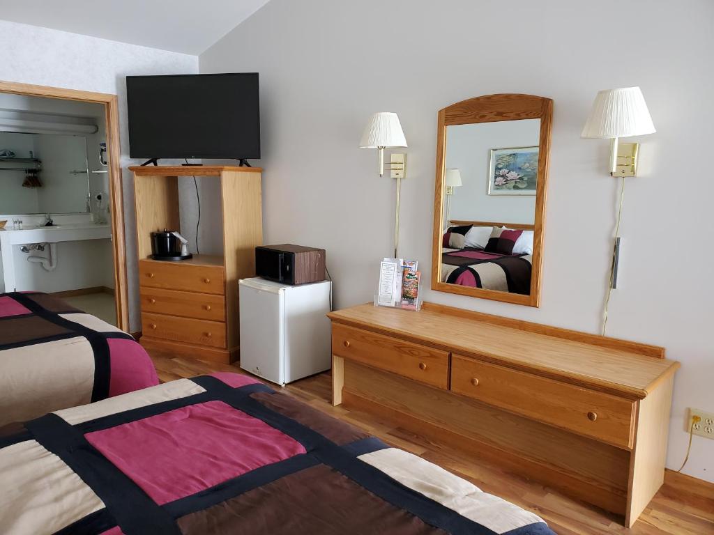 Bryan Inn - Queen Room - Disability Access