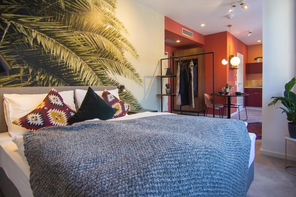 Astoria Apartments - One-Bedroom Apartment