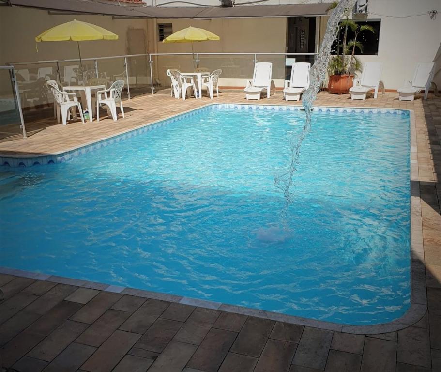  La Madre Hotel