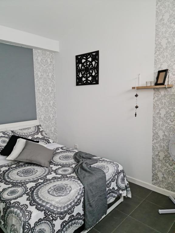 Postel nebo postele na pokoji v ubytování Deluxe B&B "Casa Alegria", Tarrafal