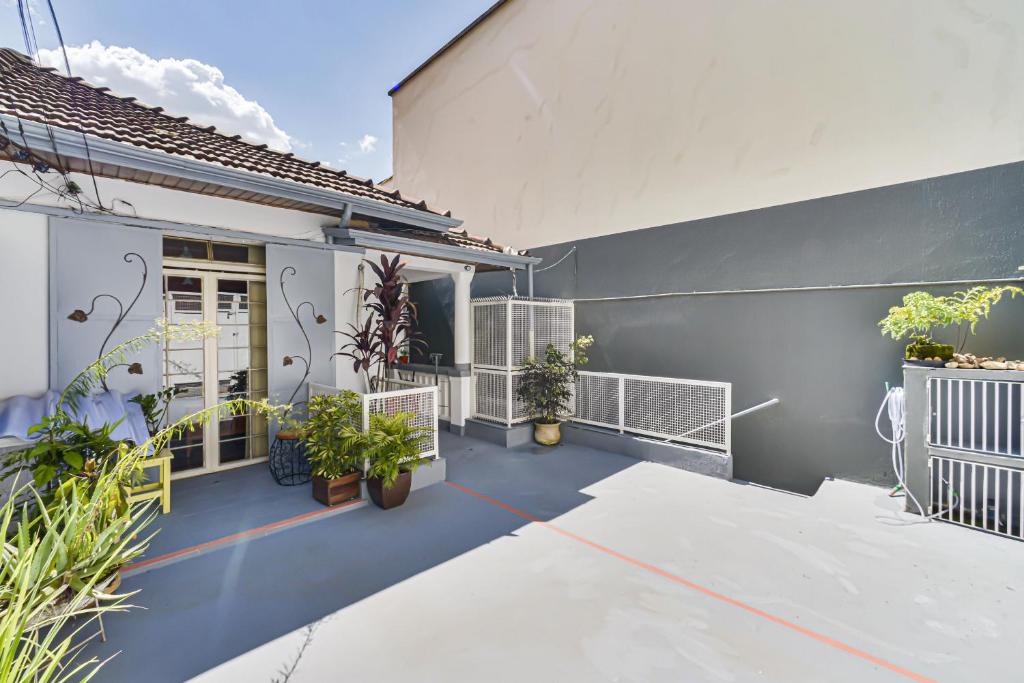  Casa com WiFi a 10min do metro Marechal Deodoro