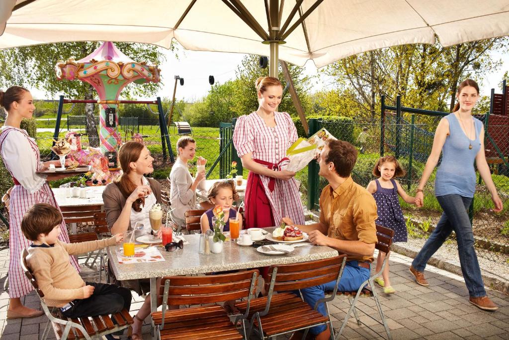 Hosté ubytování Landzeit Motor-Hotel St. Valentin